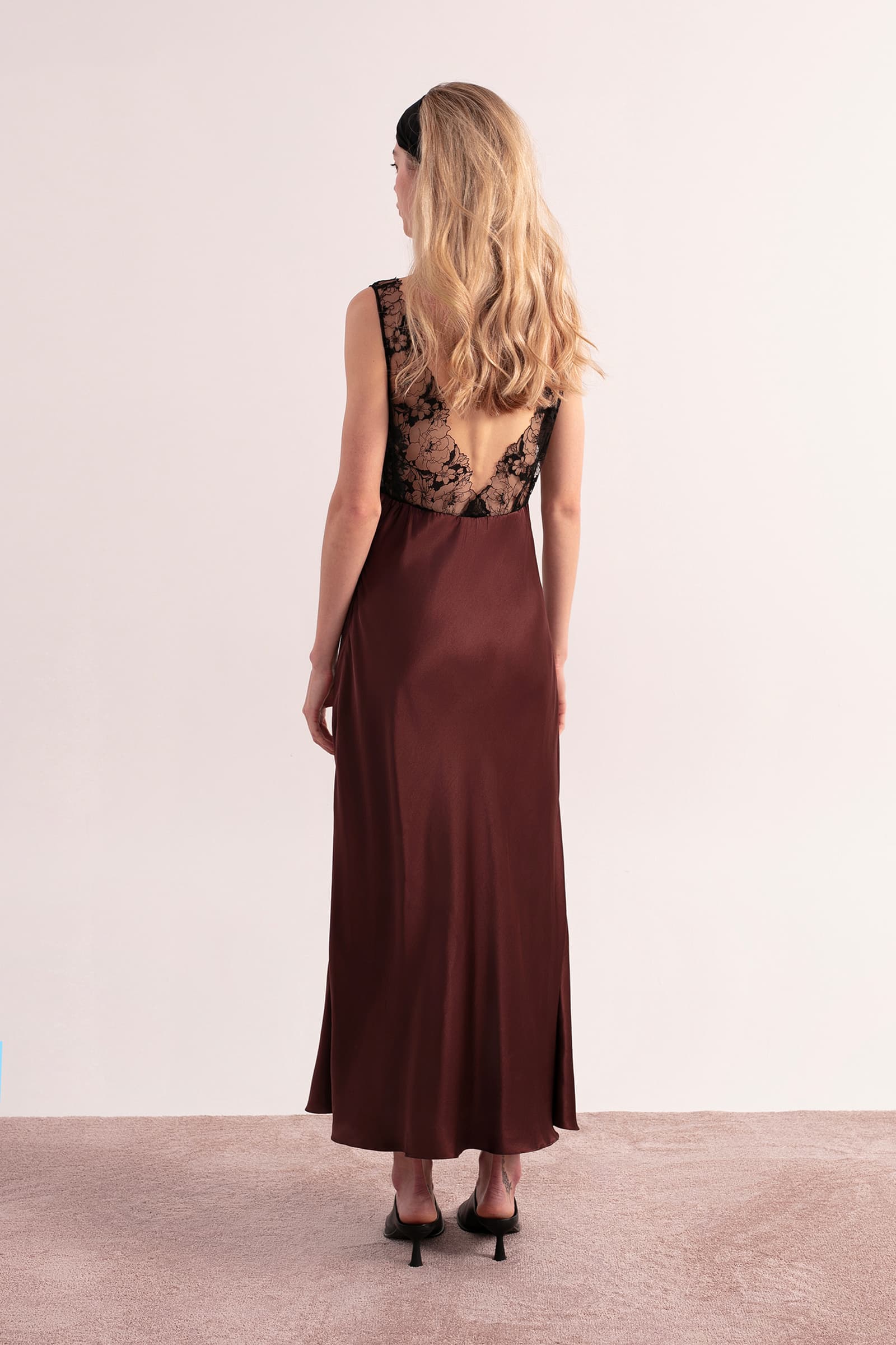 Model in Shadow Dress